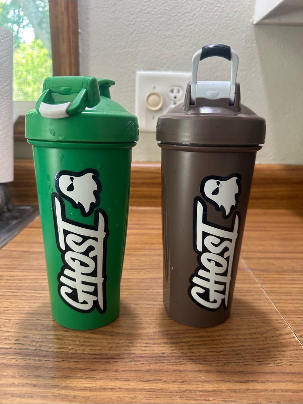 Ghost Protein Shaker Bottles - Green and Brown